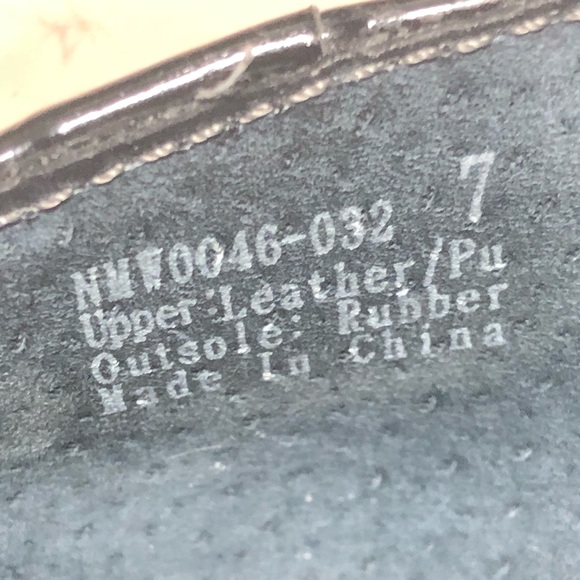 Grey 4” pumps - Picture 7 of 7